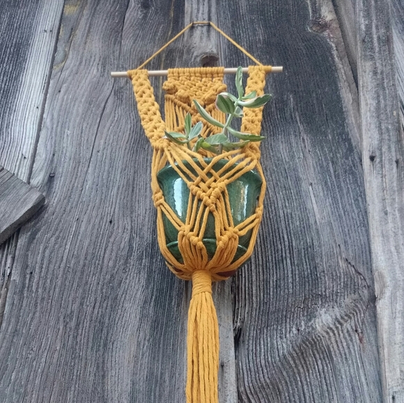 Macrame plant hanger - cotton wall hanging mustard - Picture 3 of 4